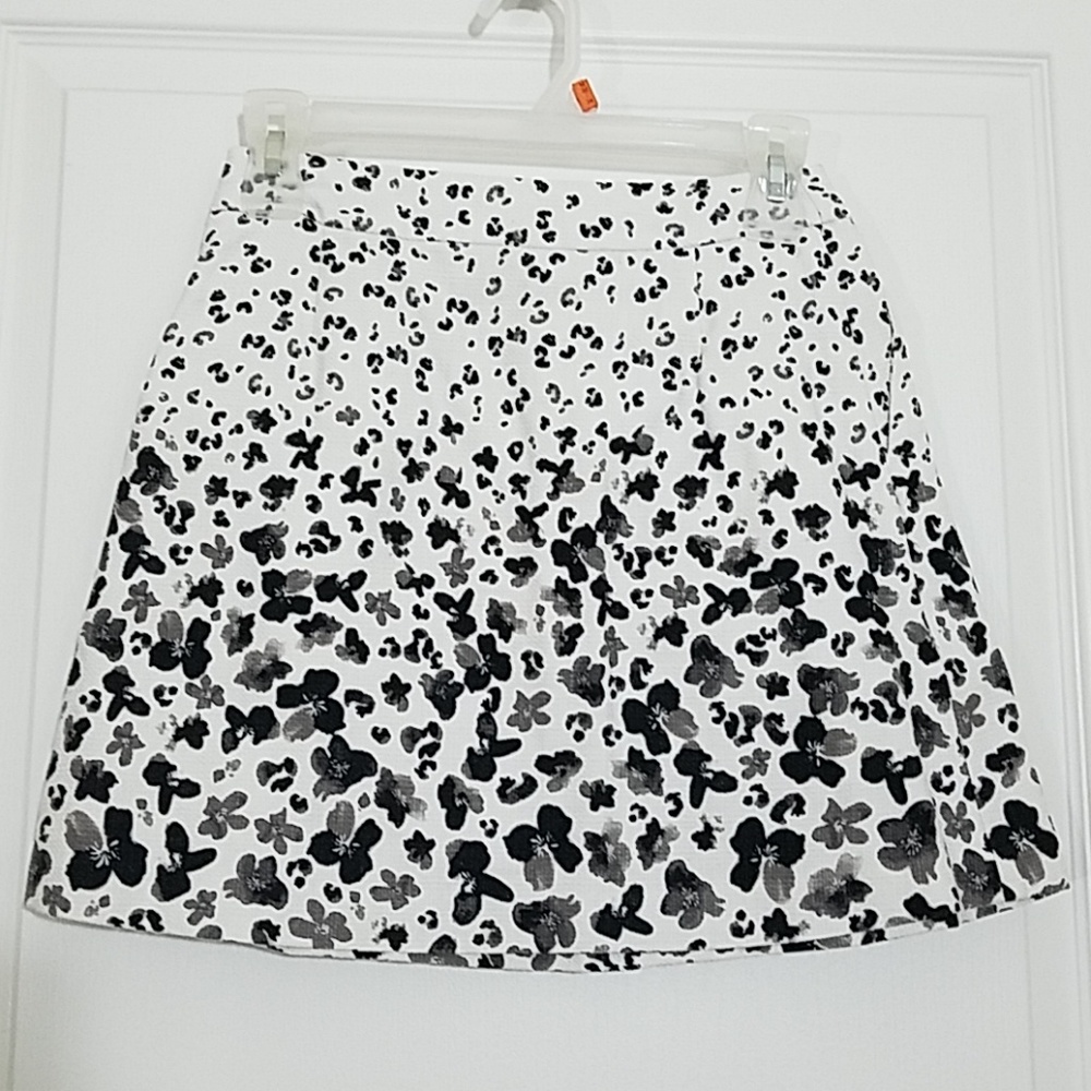 Patterned skirt